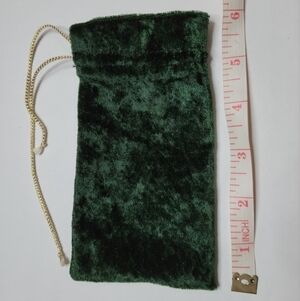 Green velour pouch for  small items